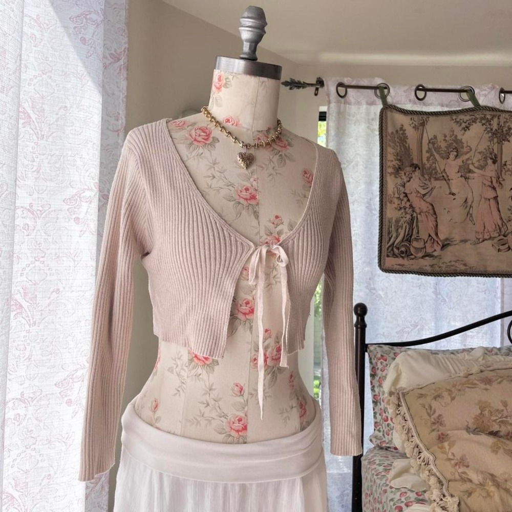 cream‎ front tie cardigan sweater